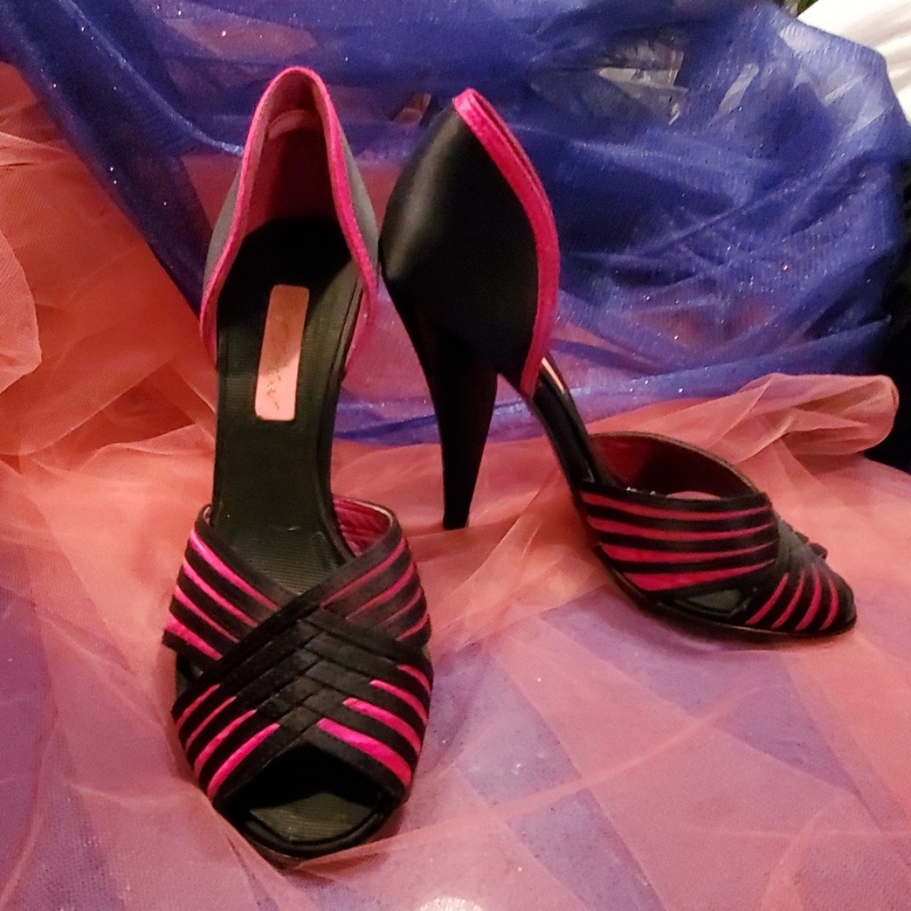 Betsey Johnson satin pumps